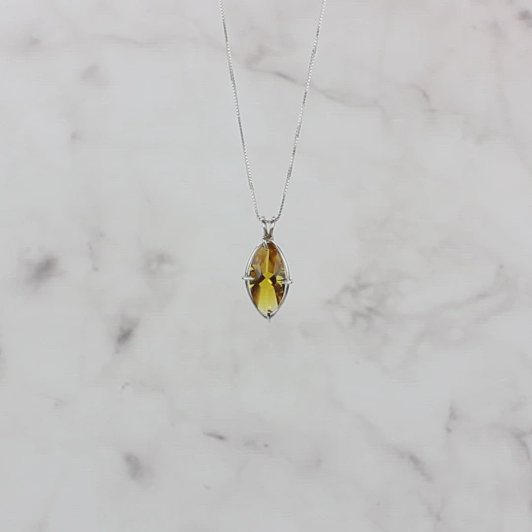 Siberian Gold Quartz Infinite Eye Chain Pendant