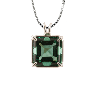 Siberian Green Quartz Earth Heart Chain Pendant Sacred Geometry Crystal Jewelry, Unisex, Sterling Silver, VOLTLIN